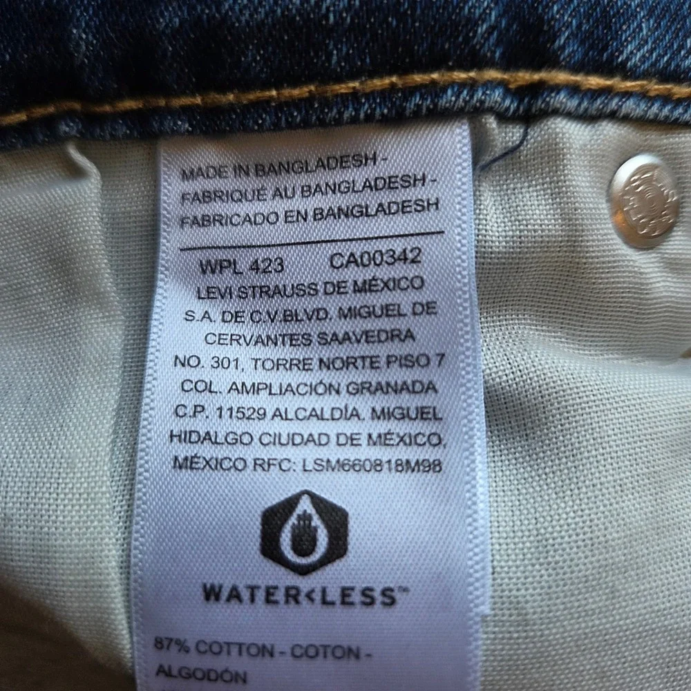 Signature by Levi Strauss signature by